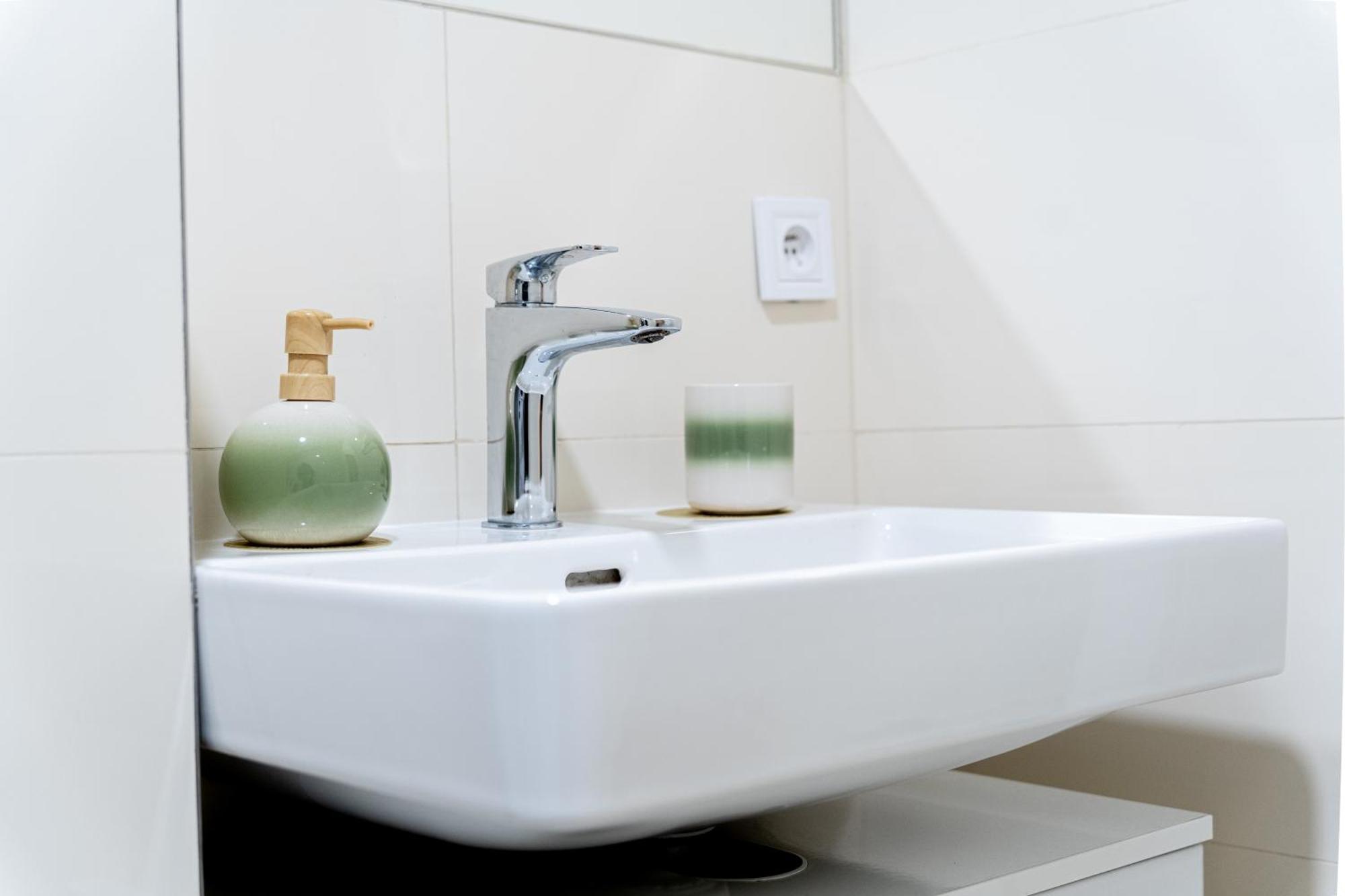 Apartmán 1 New Just Steps Away From Old Town And The Florence Bus Station Praha