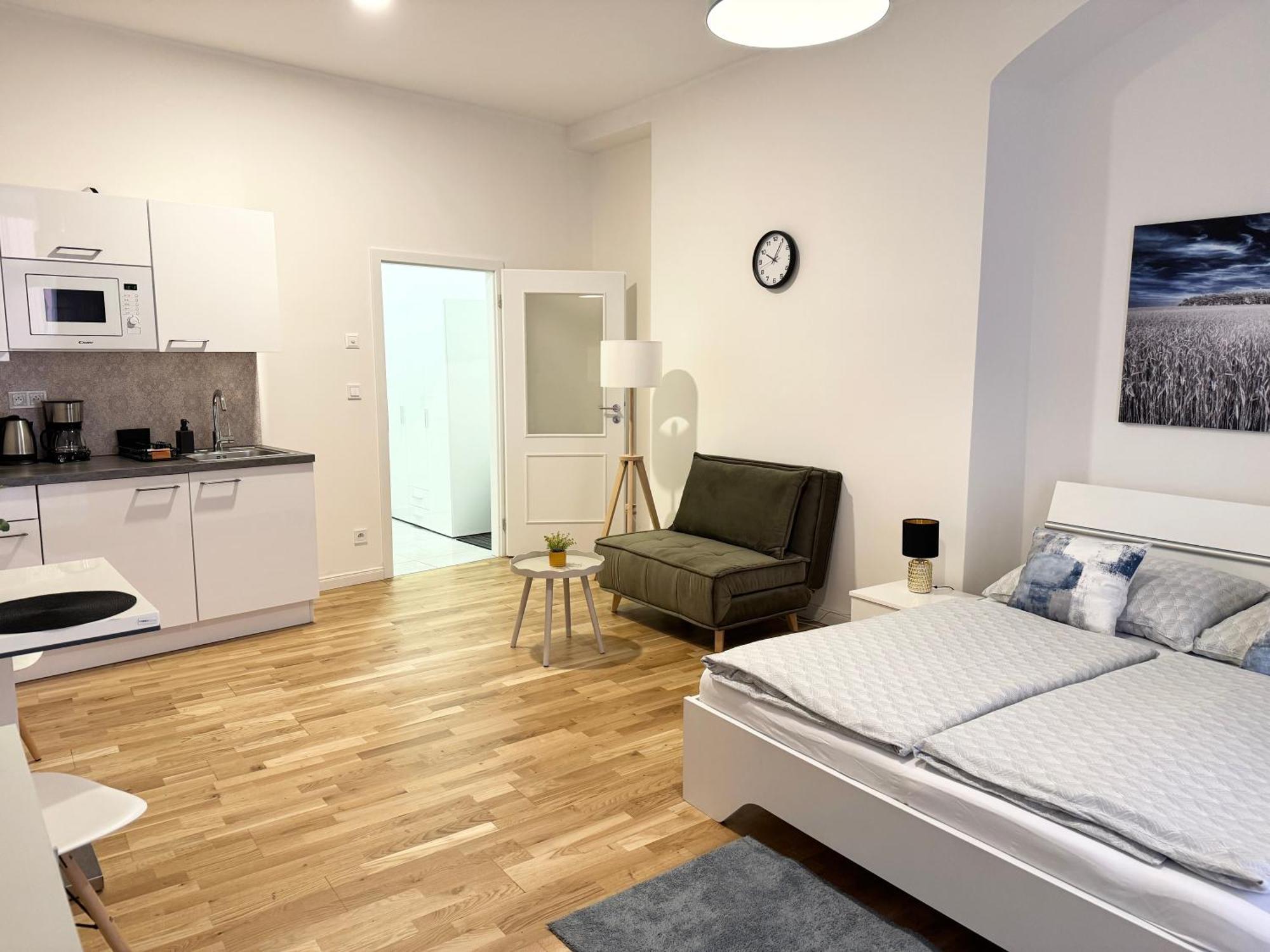 Praha 1 New Just Steps Away From Old Town And The Florence Bus Station Appartamento Praga
